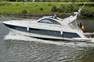 2011 Fairline Targa 38