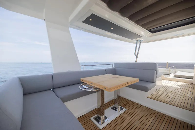 Opilio Yacht Photos Pics 