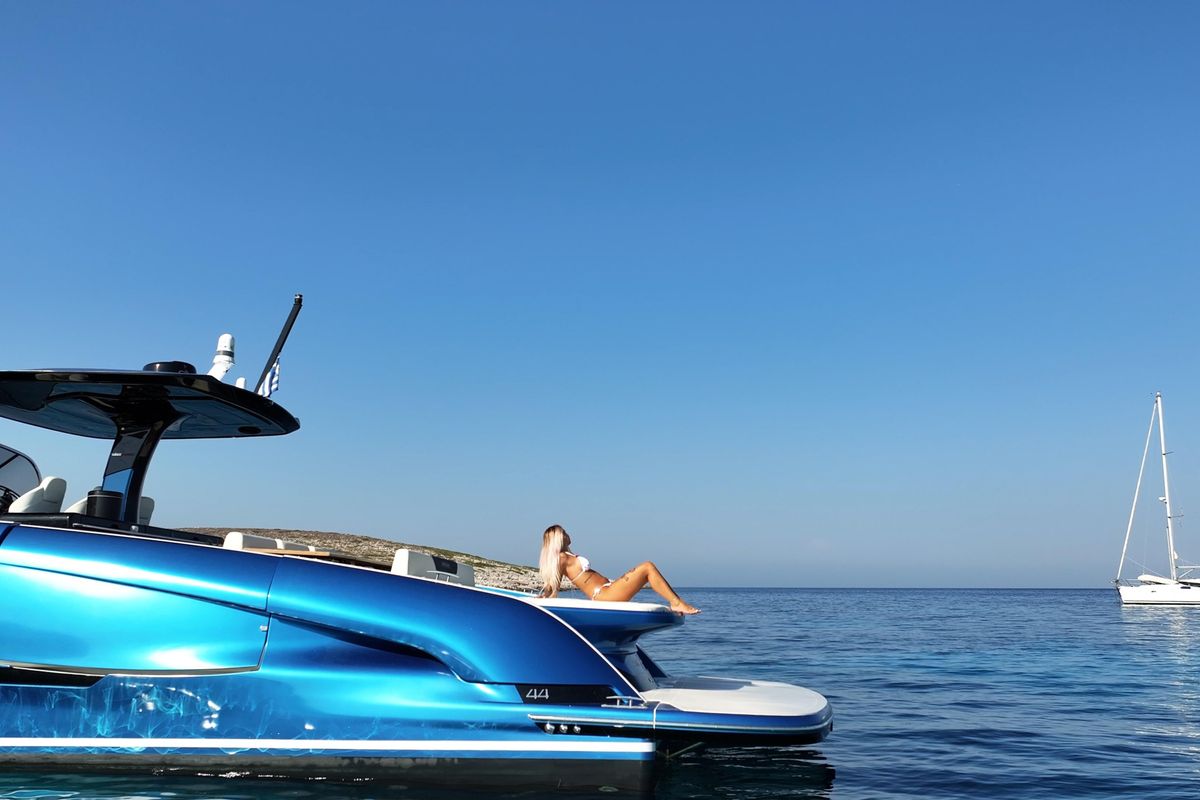 2023 Solaris Power 44 