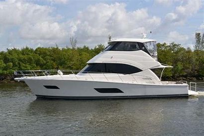 2016 52' Riviera-52 EB Miami, FL, US