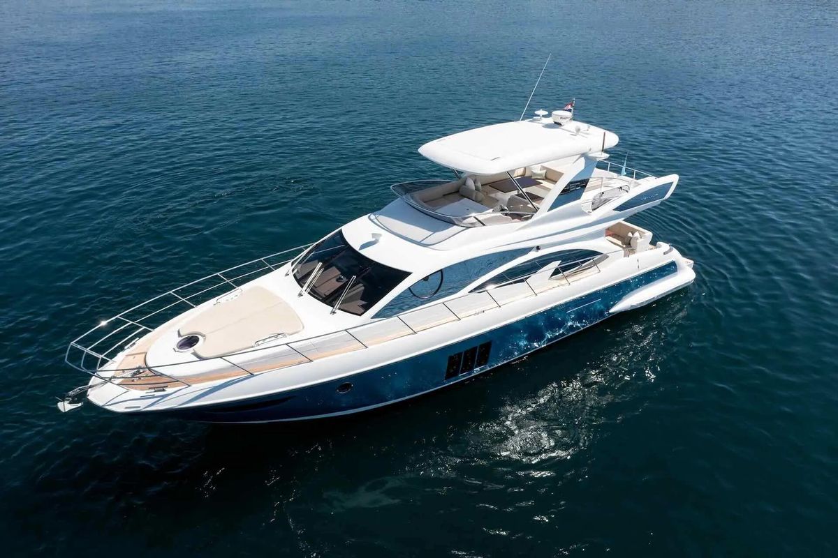 2015 Azimut 59 