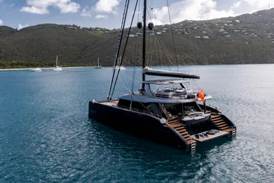 Sunreef 80 sailing