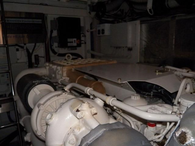2006 Fairline 62 