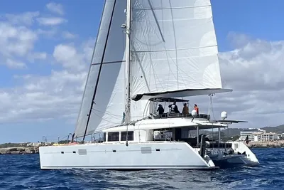 Lagoon 560