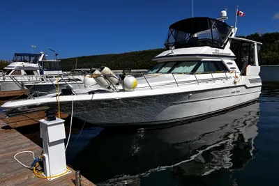 Sea Ray 440 Aft Cabin