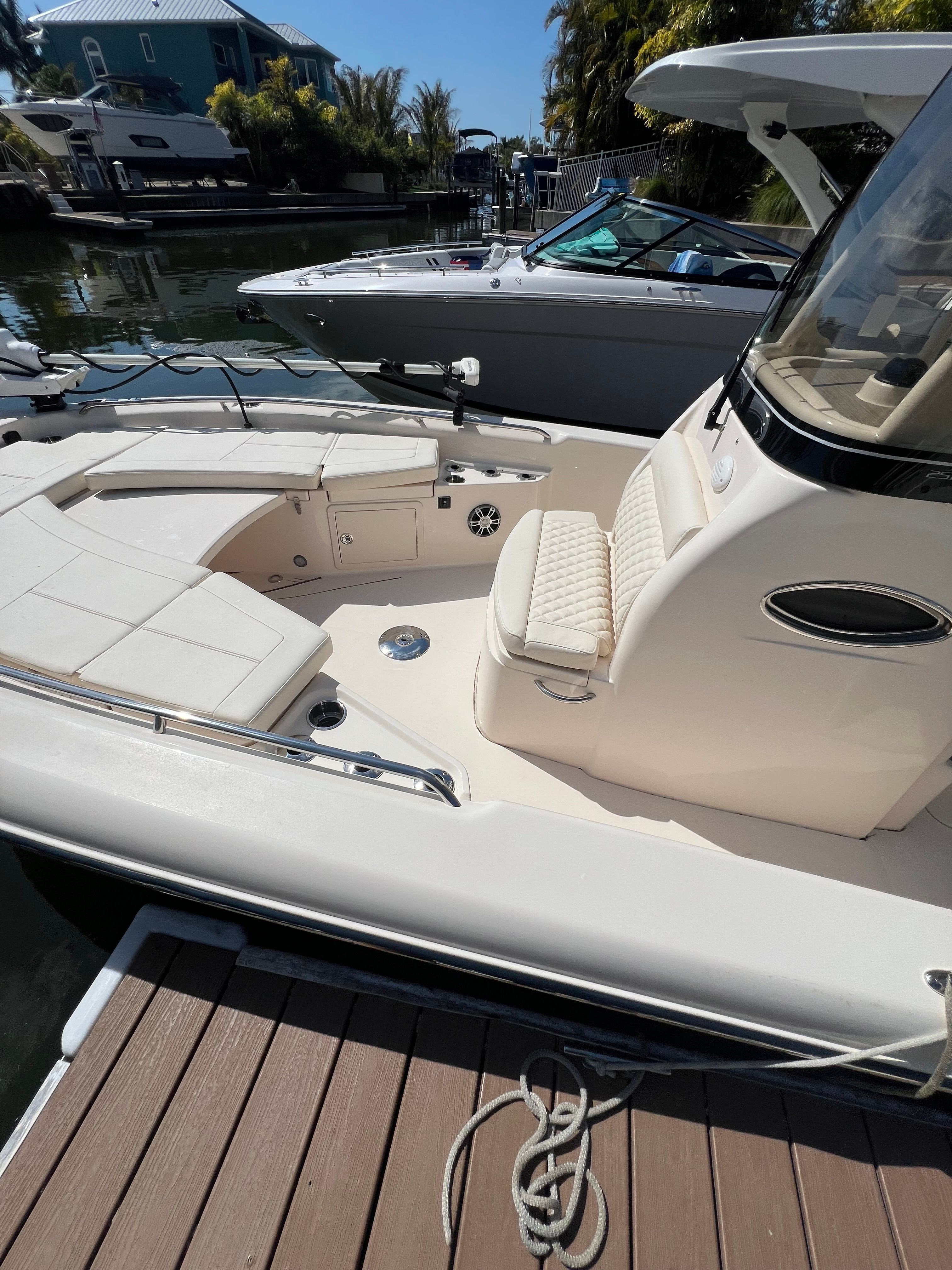 2025 GRADY-WHITE 251 CE - Image 6