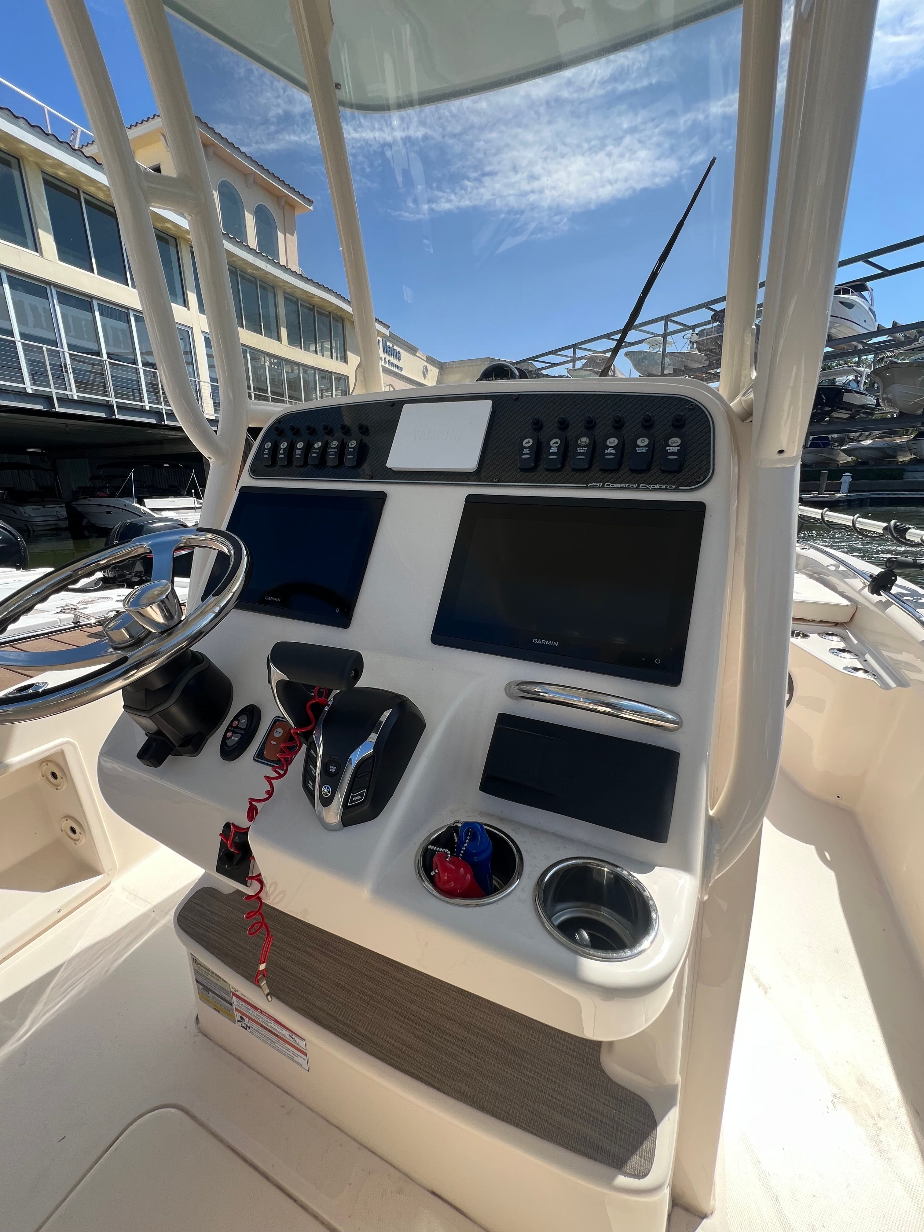 2025 GRADY-WHITE 251 CE - Image 8