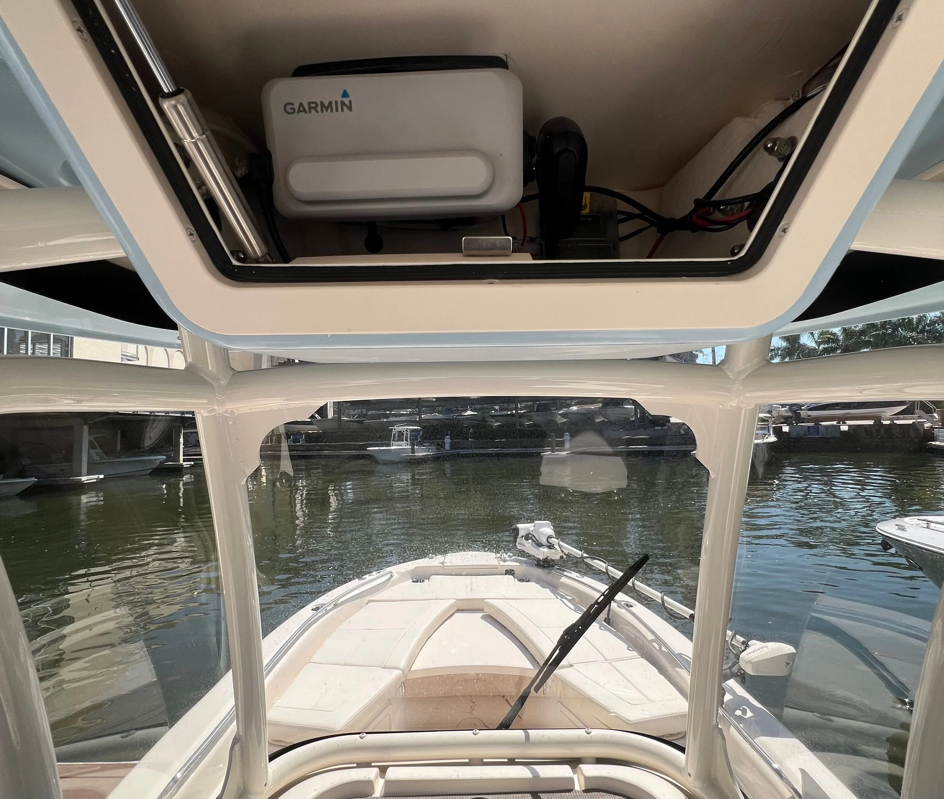 2025 GRADY-WHITE 251 CE - Image 7