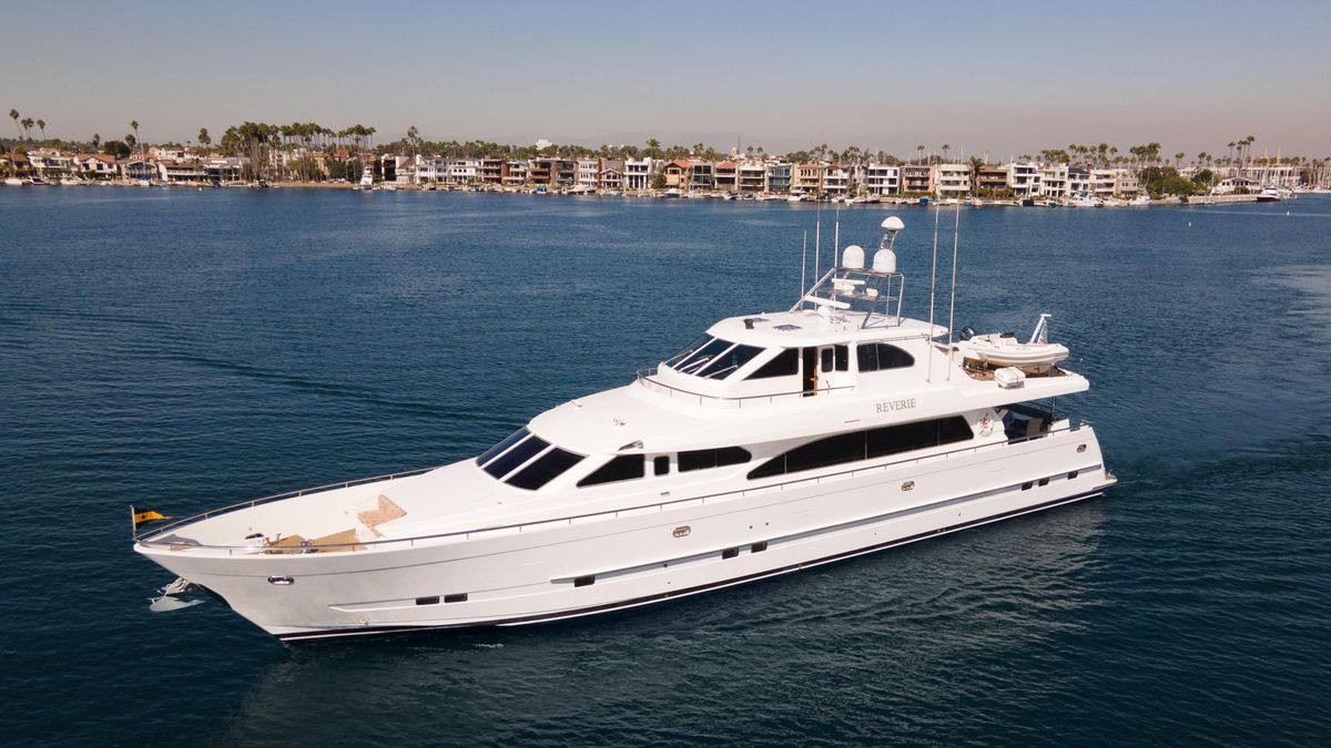2005 Horizon 98 