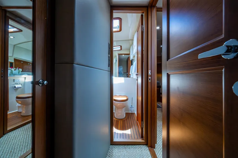Duet Yacht Photos Pics Luxurious bathroom interior of 2017 Grand Banks 44 Eastbay SX yacht.