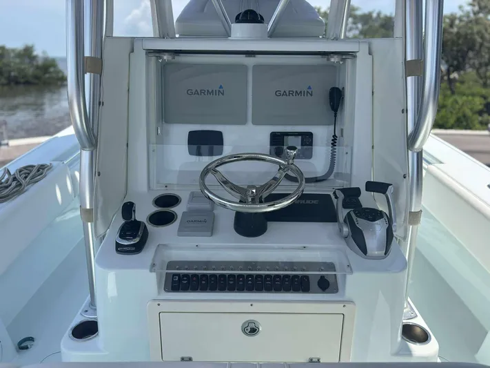 Jonsey's Locker Yacht Photos Pics 