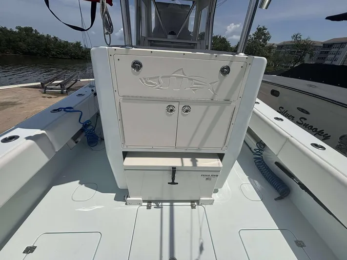 Jonsey's Locker Yacht Photos Pics 