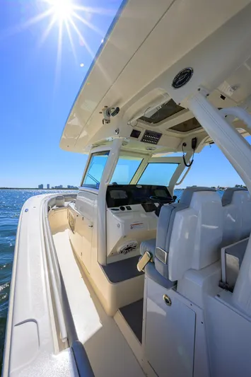 W/seakeeper Yacht Photos Pics 