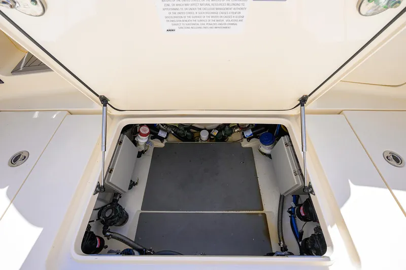 W/seakeeper Yacht Photos Pics 