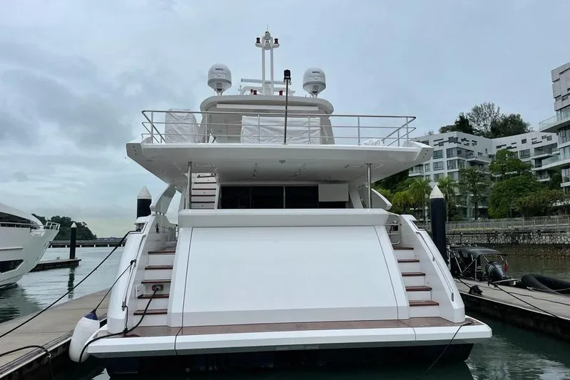  Yacht Photos Pics Azimut Grande 32 Metri 2022 yacht docked at marina, rear view.