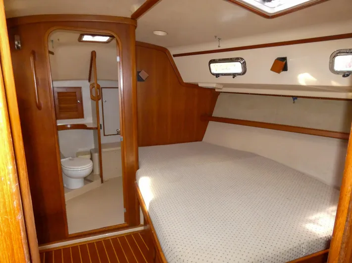 Patriot Yacht Photos Pics 