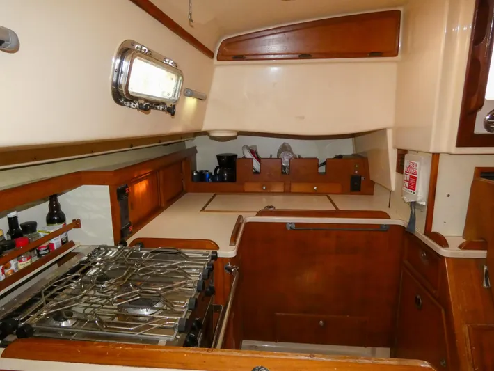 Patriot Yacht Photos Pics 