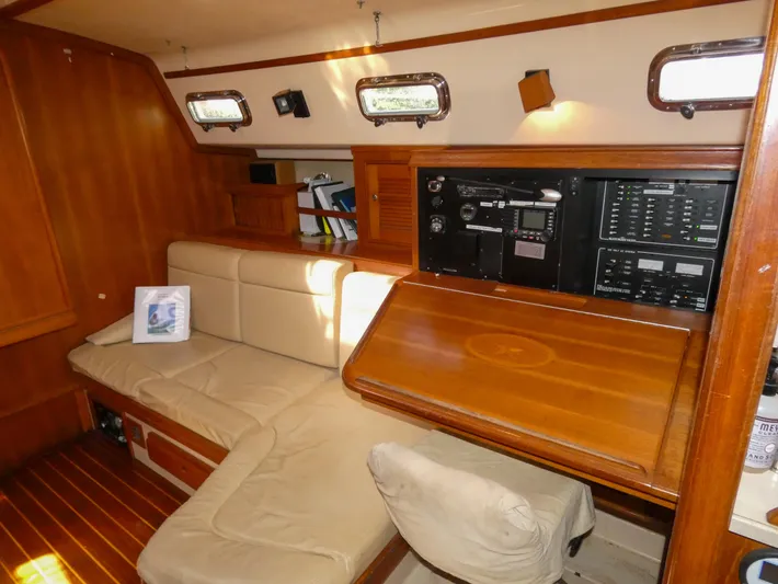 Patriot Yacht Photos Pics 