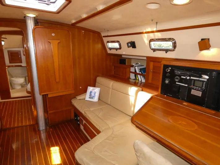 Patriot Yacht Photos Pics 