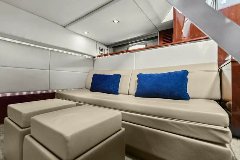 No Name Yacht Photos Pics Mid Stateroom