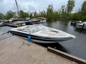 2008 Glastron GXL 255