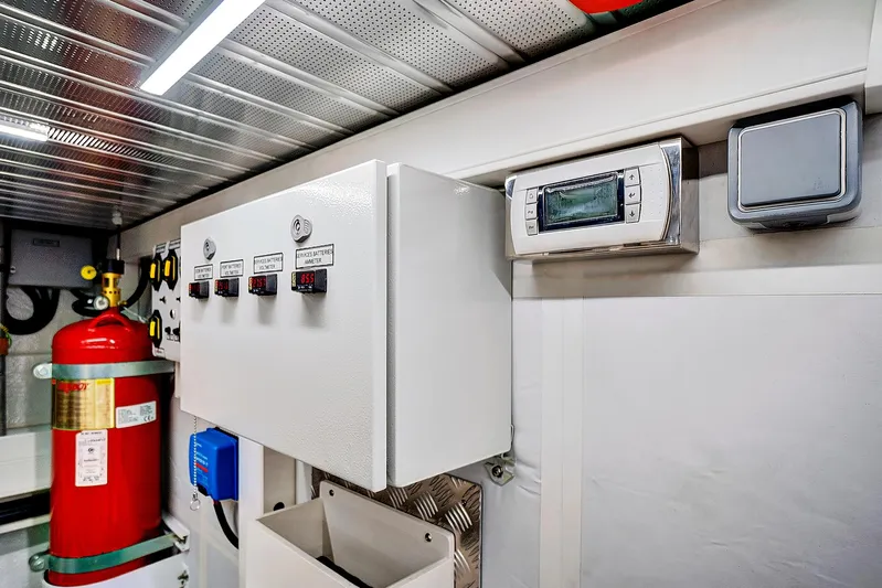 Smile Yacht Photos Pics 