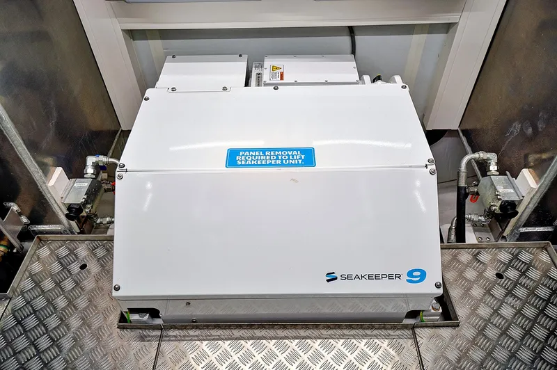 Smile Yacht Photos Pics 