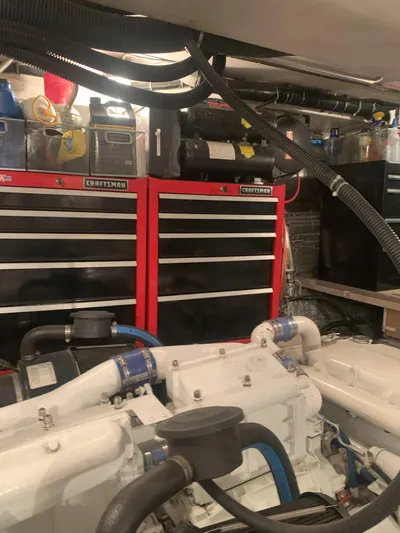 Ave Marina Yacht Photos Pics 