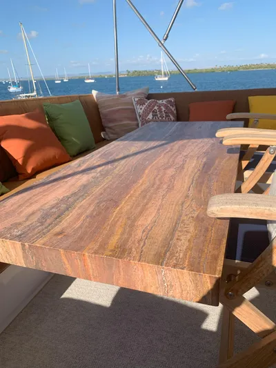 Ave Marina Yacht Photos Pics 