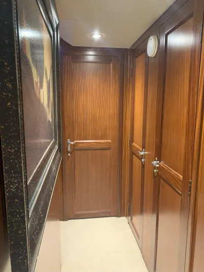 Ave Marina Yacht Photos Pics 