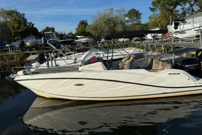 2017 Quicksilver ACTIV 675 HB