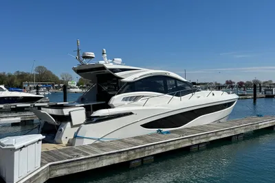 Galeon 485 HTS