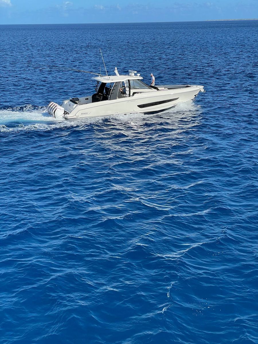 2021 Boston Whaler 42 