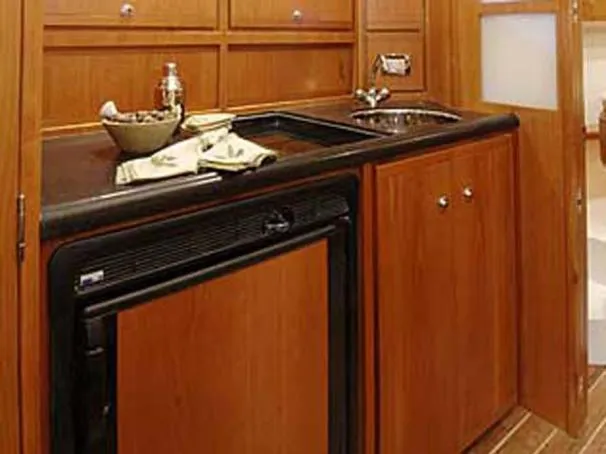 Bloody Knuckles Yacht Photos Pics Manufacturer Provided Image