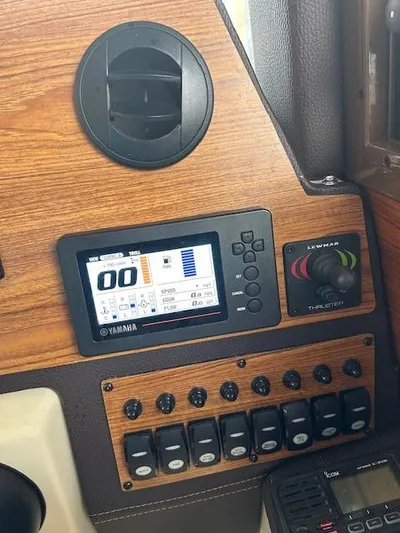  Yacht Photos Pics 2023 Ranger Tugs R23 dashboard with Yamaha display and control panel.