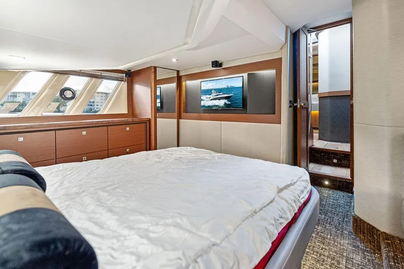  Yacht Photos Pics Luxurious bedroom interior of 2015 Sea Ray 510 Fly yacht with modern design.