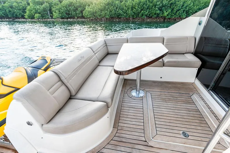  Yacht Photos Pics Luxurious 2015 Sea Ray 510 Fly yacht deck with elegant seating and table.