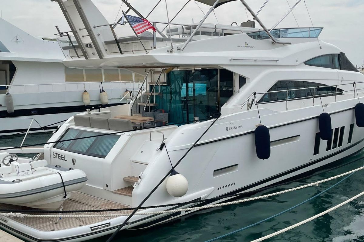 2015 Fairline 67