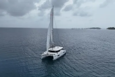 Fountaine Pajot Lucia 40