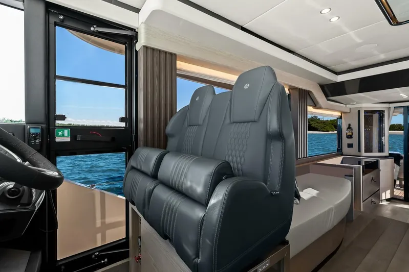 Dolce Far Niente Yacht Photos Pics 2025 Absolute Navetta 53 - Helm