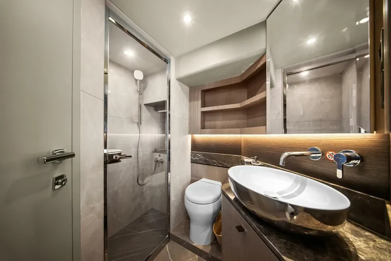 Dolce Far Niente Yacht Photos Pics 2025 Absolute Navetta 53 - Head