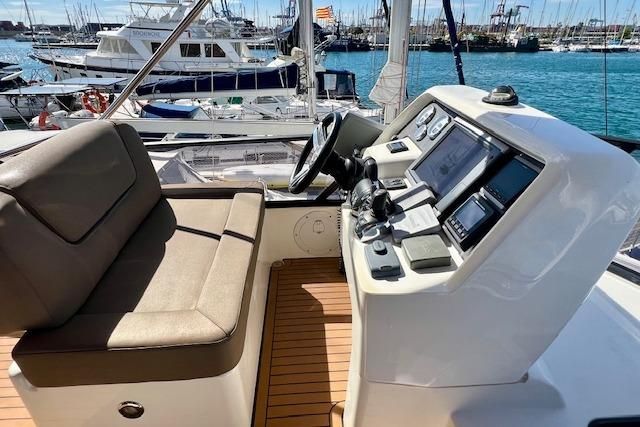 2014 Bavaria 44 