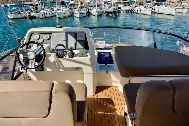 2014 Bavaria 44 
