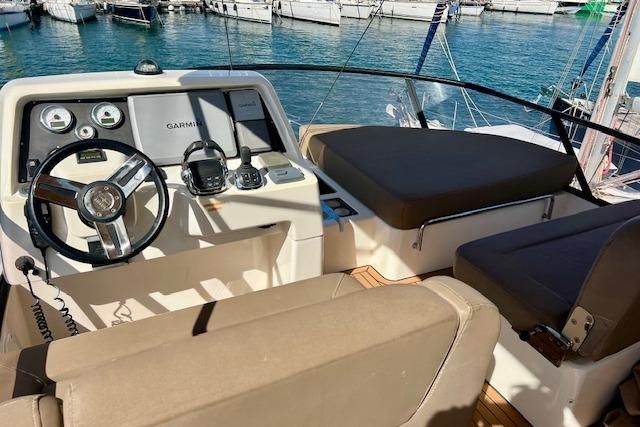 2014 Bavaria 44 