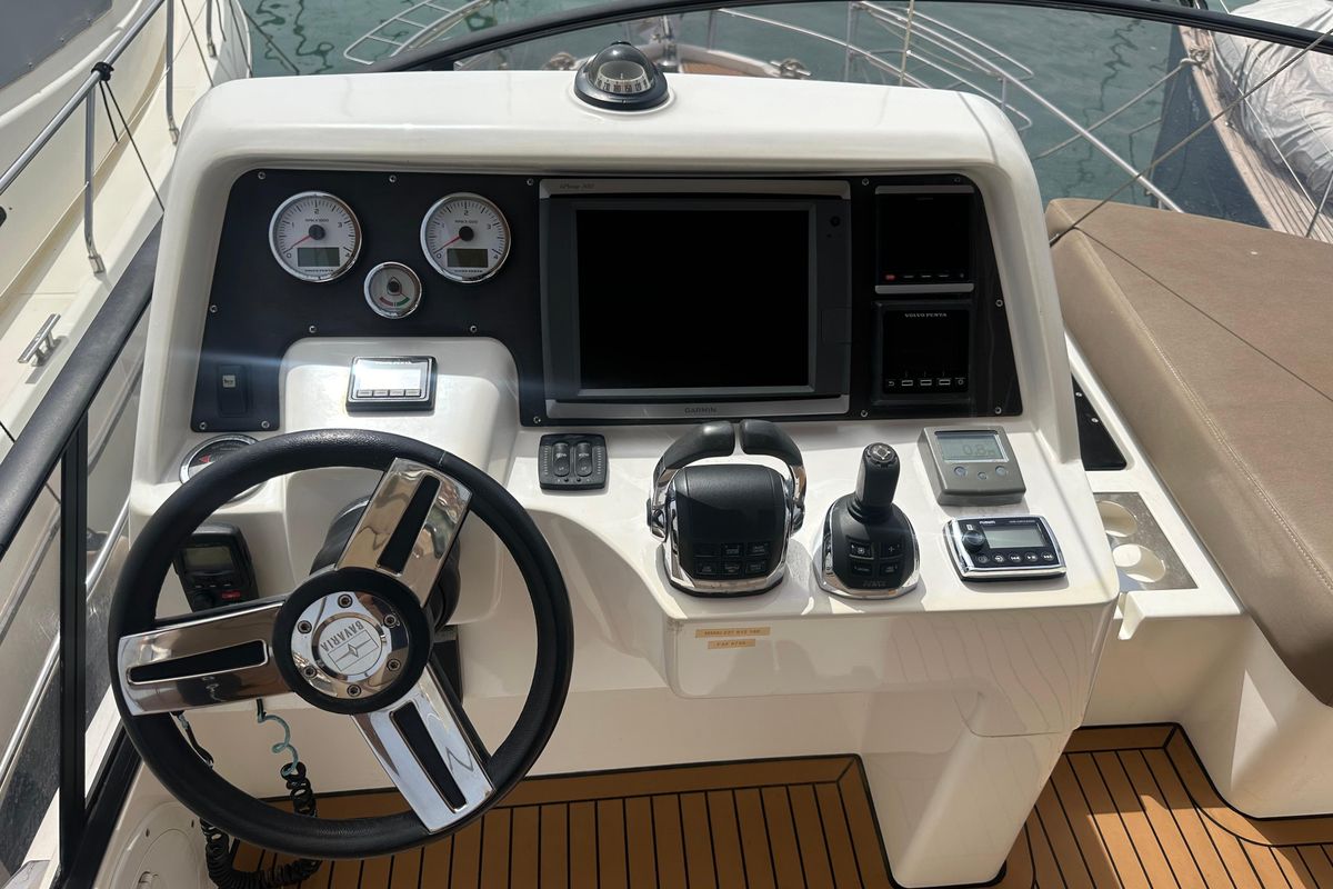 2014 Bavaria 44 