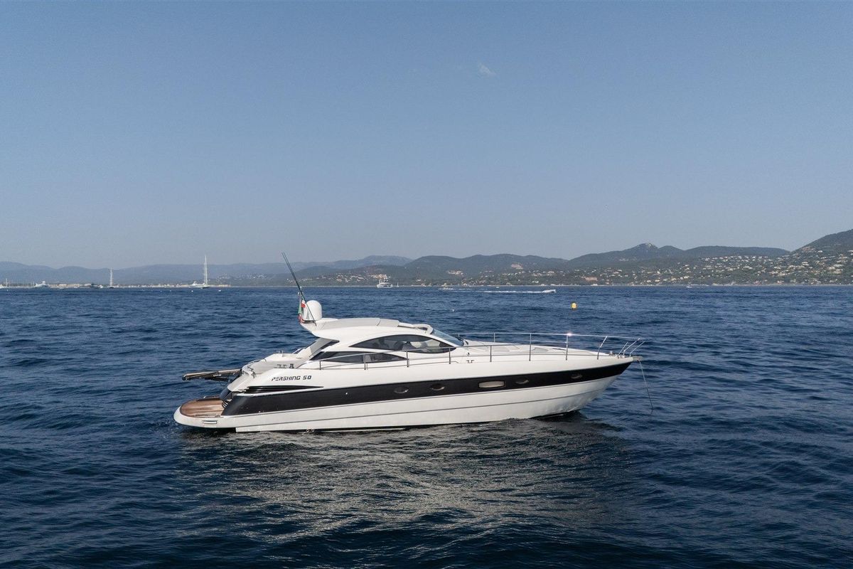 2006 Pershing 49 