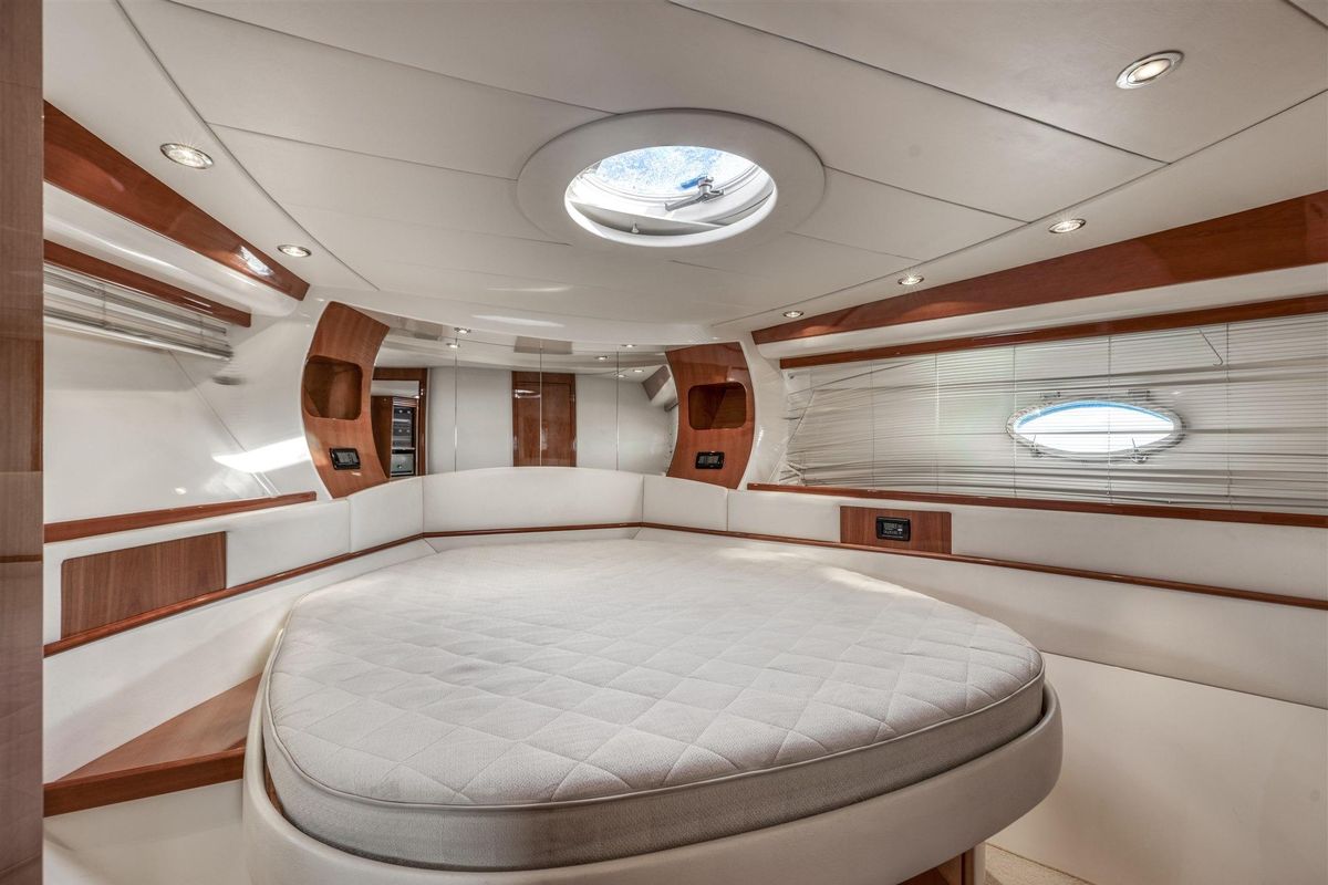 2006 Pershing 49 