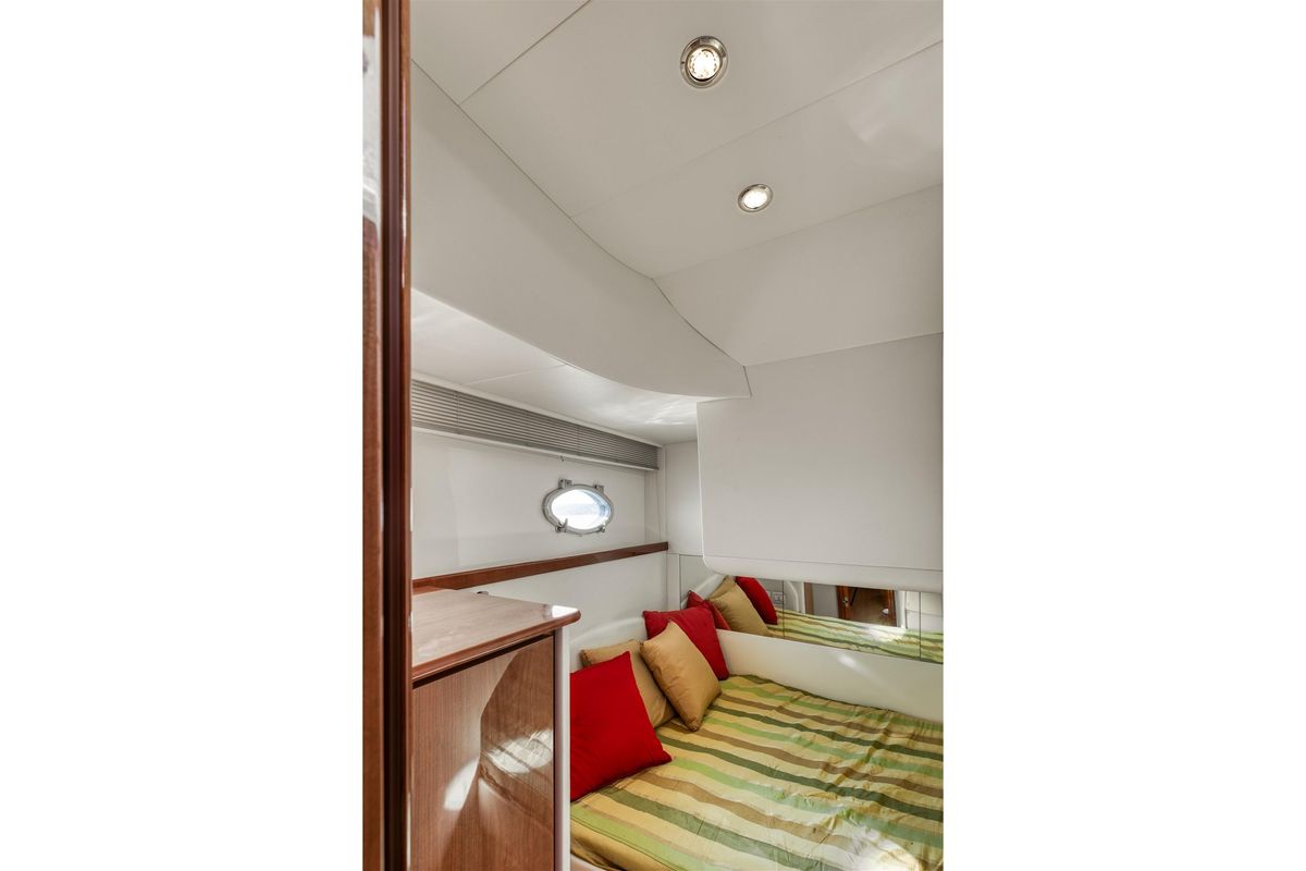 2006 Pershing 49 