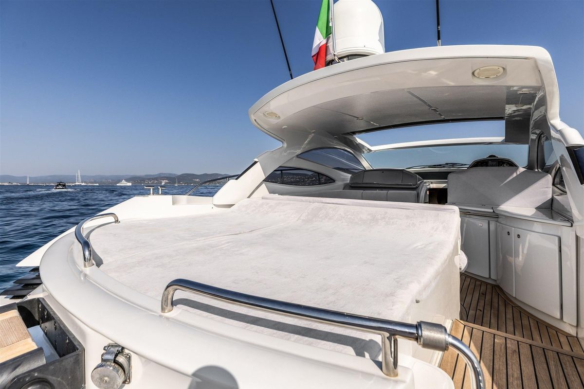 2006 Pershing 49 