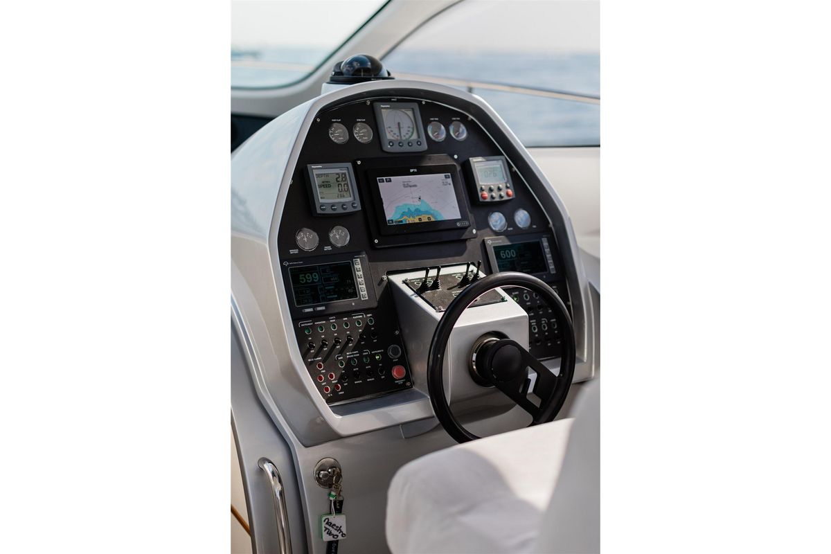 2006 Pershing 49 